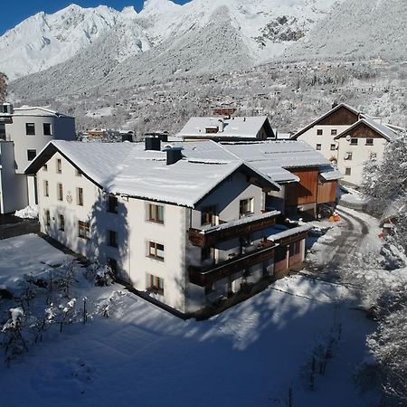 Landhaus Zangerl - Kobelerhof Landeck Bagian luar foto