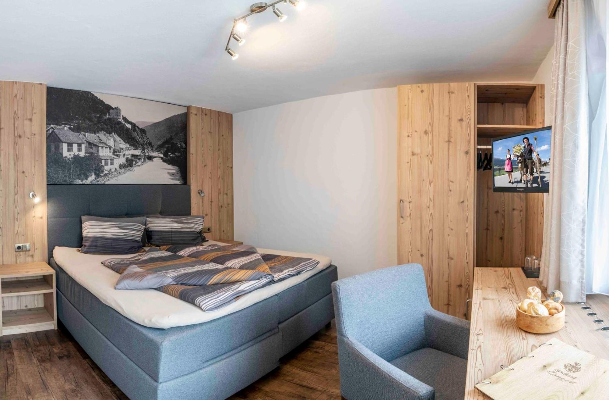 Landhaus Zangerl - Kobelerhof Landeck Ruang foto