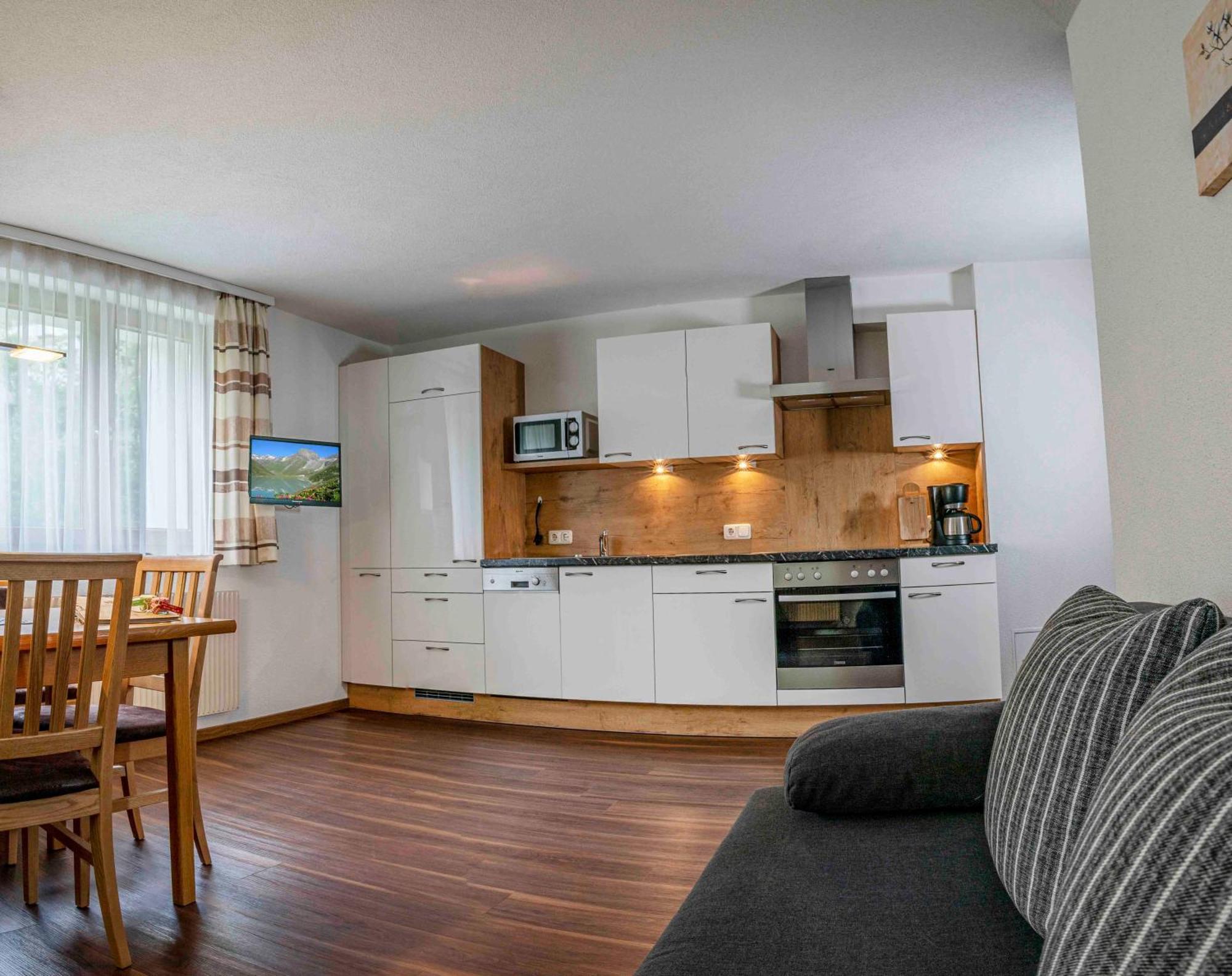 Landhaus Zangerl - Kobelerhof Landeck Ruang foto